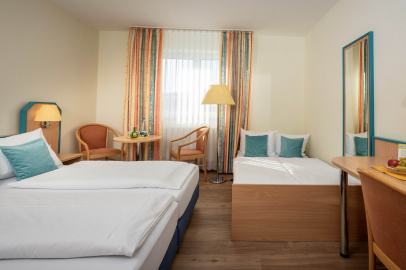 4bett_zimmer_hotel-am-wiesenweg